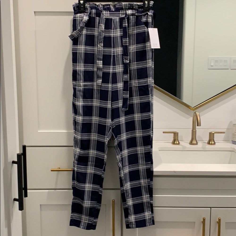 Paperbag tie waist plaid pants